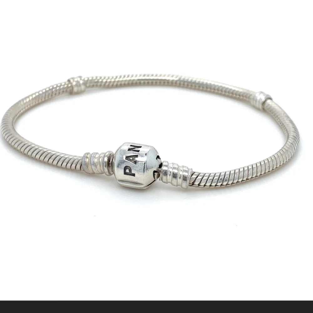 Pandora Moments Ale snake s925 charm bracelet. 7.5"